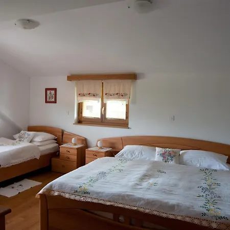 Gospodarstwo agroturystyczne Tourist Farm Ob Izviru Krupe Semic