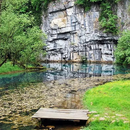مزرعة للإقامة Tourist Farm Ob Izviru Krupe *