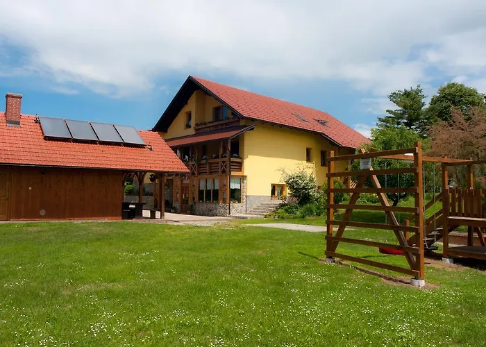 Tourist Farm Ob Izviru Krupe בית חווה